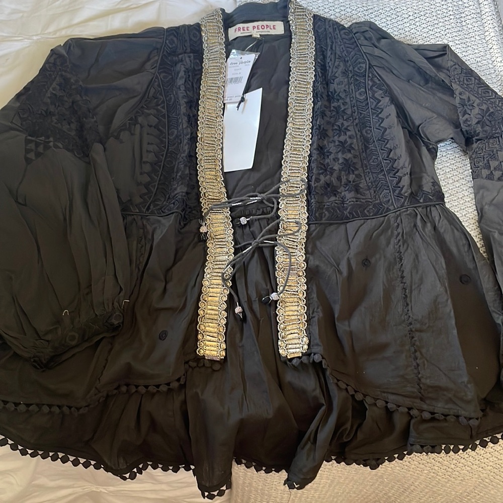 NWT beaded + embroidered FREE PEOPLE tie front blouse size M